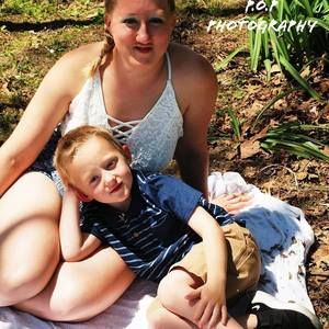 Meet your Posher, Chloe